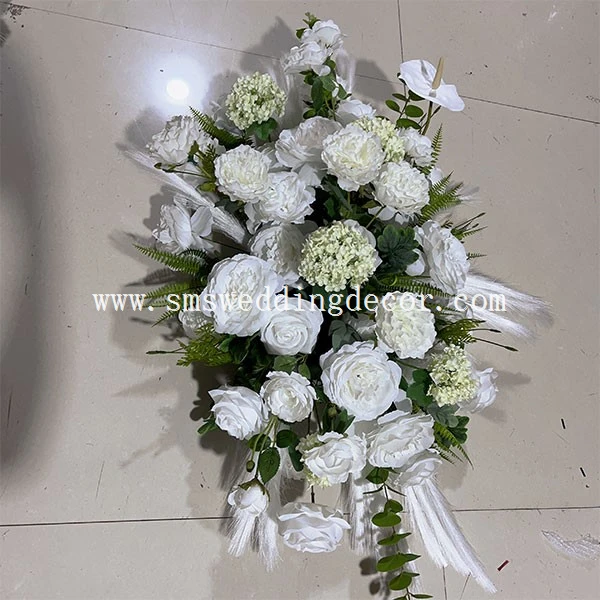 simple wedding arch flowers